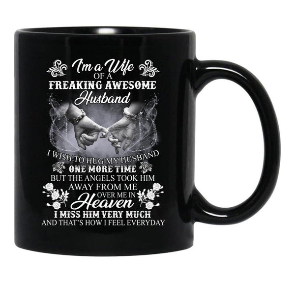 I'M A Wife Of A Freaking Awesome Husband Awesome Proud Love Funny Vintage Black Coffee Mug - Black